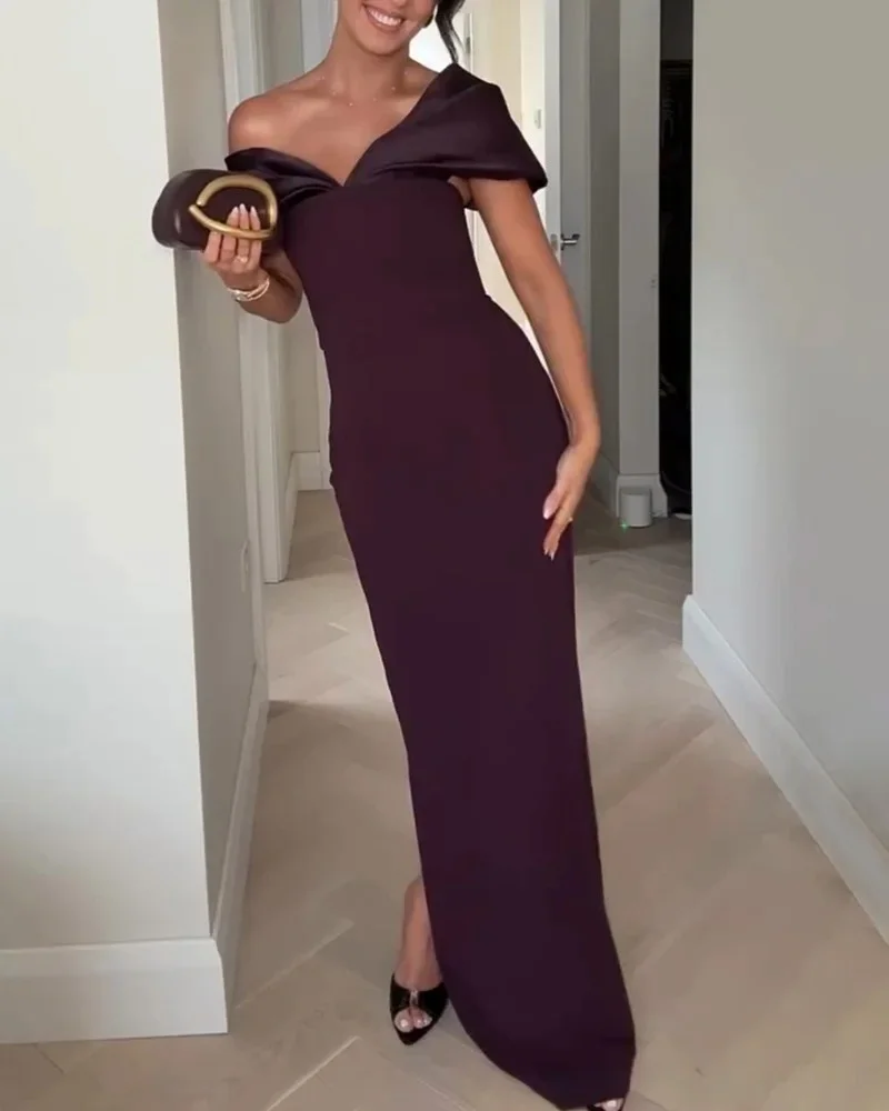 Solmira™ | Saten Omuz Detaylı Gece Elbisesi